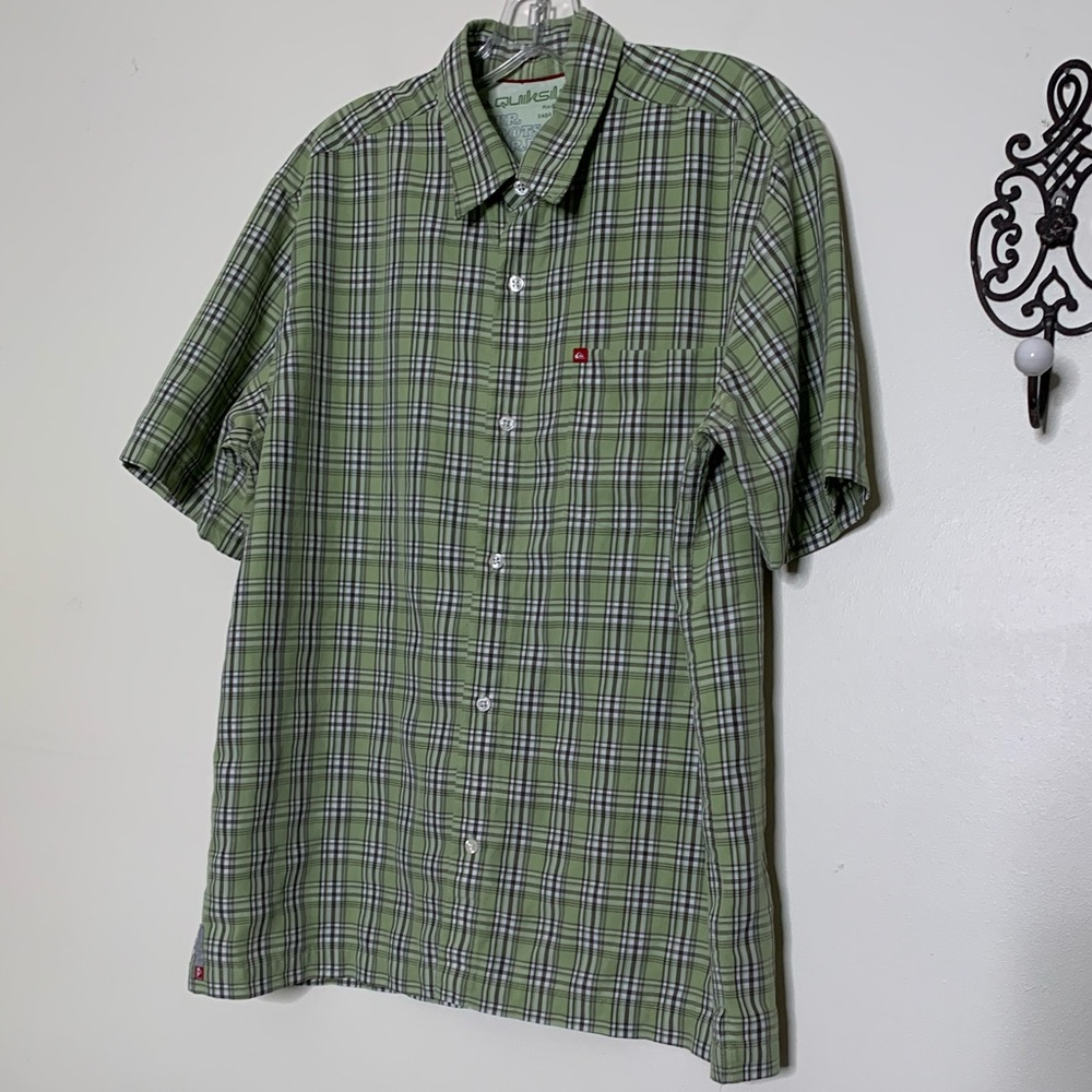 Quiksilver Green Short Sleeve Button Front Shirt